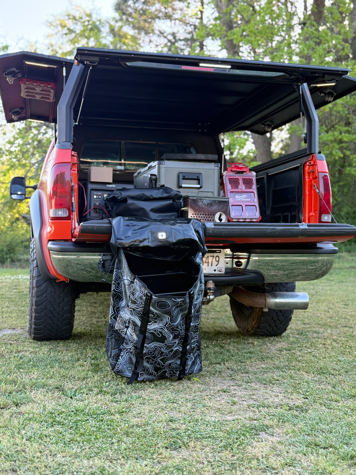 Overland spare tire tailgate bag 4.0