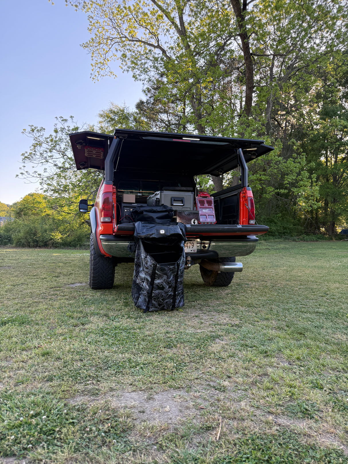 Overland spare tire tailgate bag 4.0