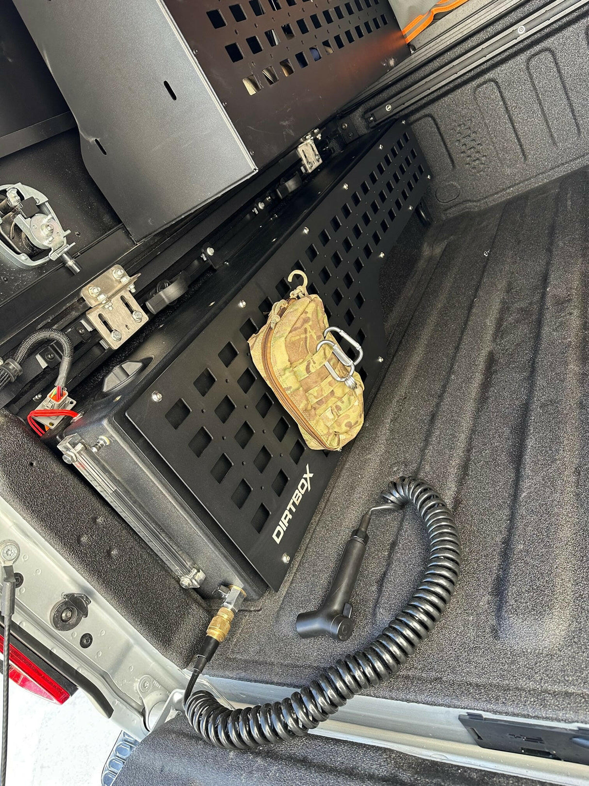 15-Gallon In-Bed Truck Water Tank β Rugged, Leak-Proof, and Built for Extreme Off-Roading