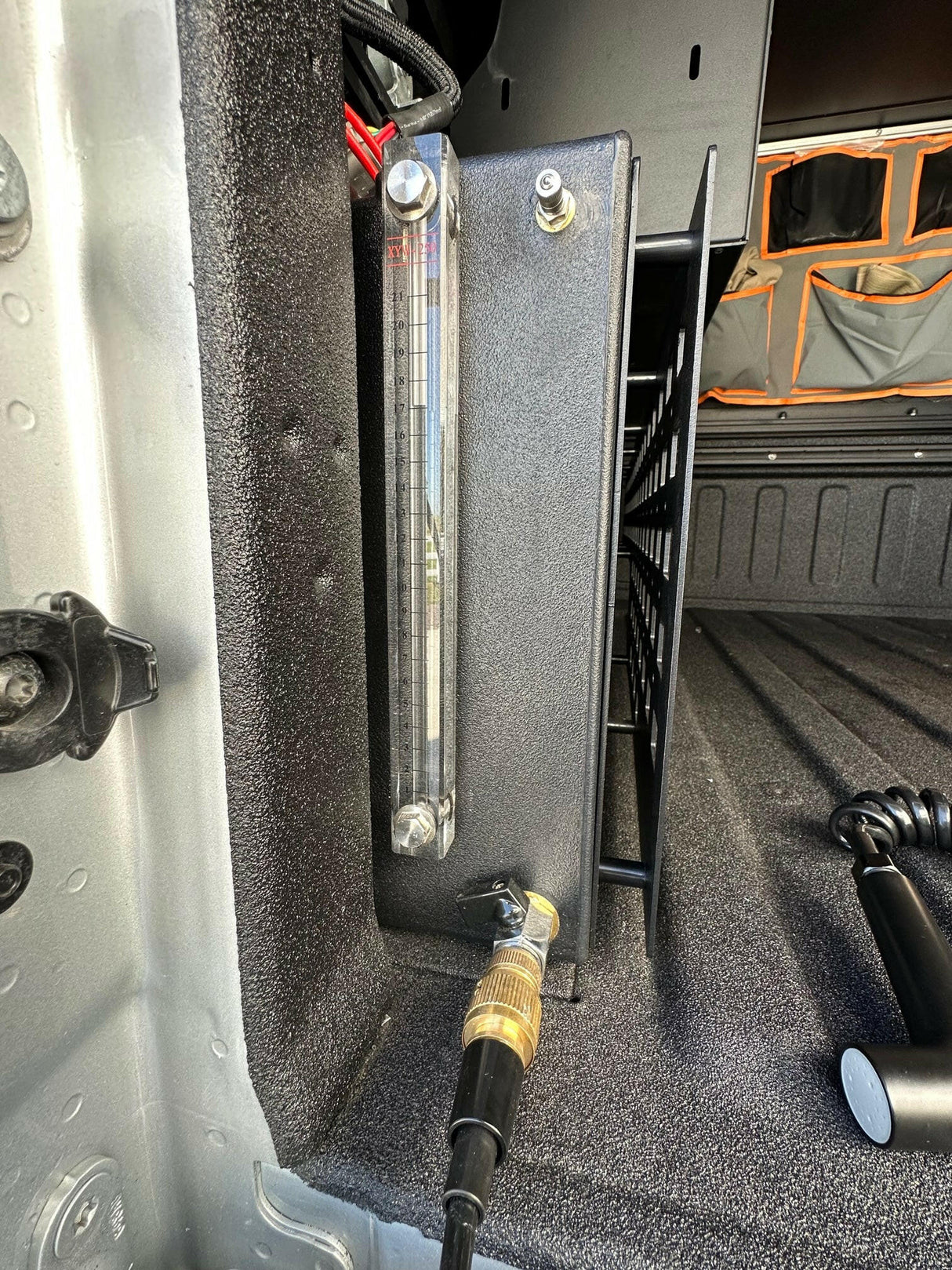 15-Gallon In-Bed Truck Water Tank β Rugged, Leak-Proof, and Built for Extreme Off-Roading
