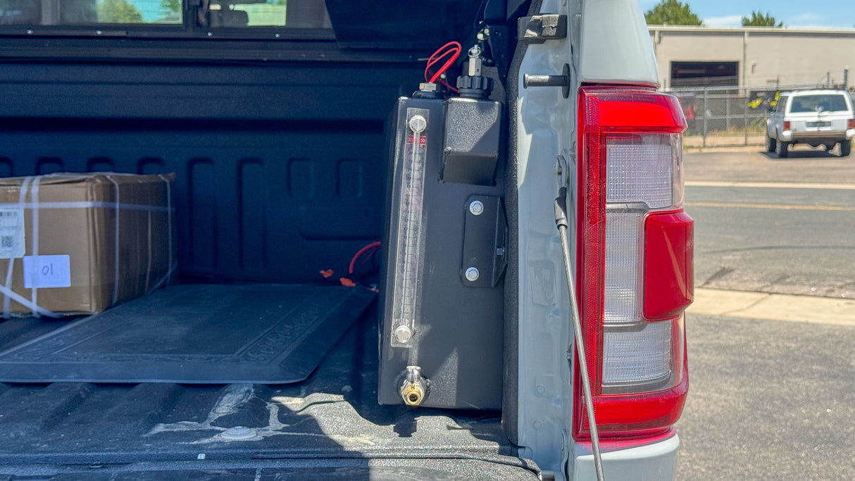 15-Gallon In-Bed Truck Water Tank β Rugged, Leak-Proof, and Built for Extreme Off-Roading