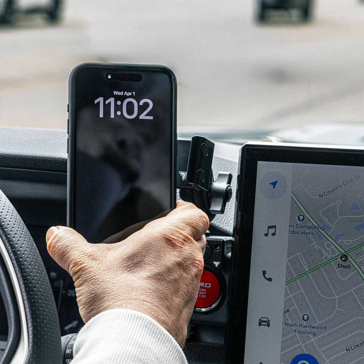 2024+ Toyota Tacoma (8" & 14" Screen) & 2025+ Toyota 4Runner LINK™ Dash Clip with 20LITE Universal Phone Holder