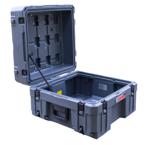 CO-132L Overland Gear Box Gray with wheels