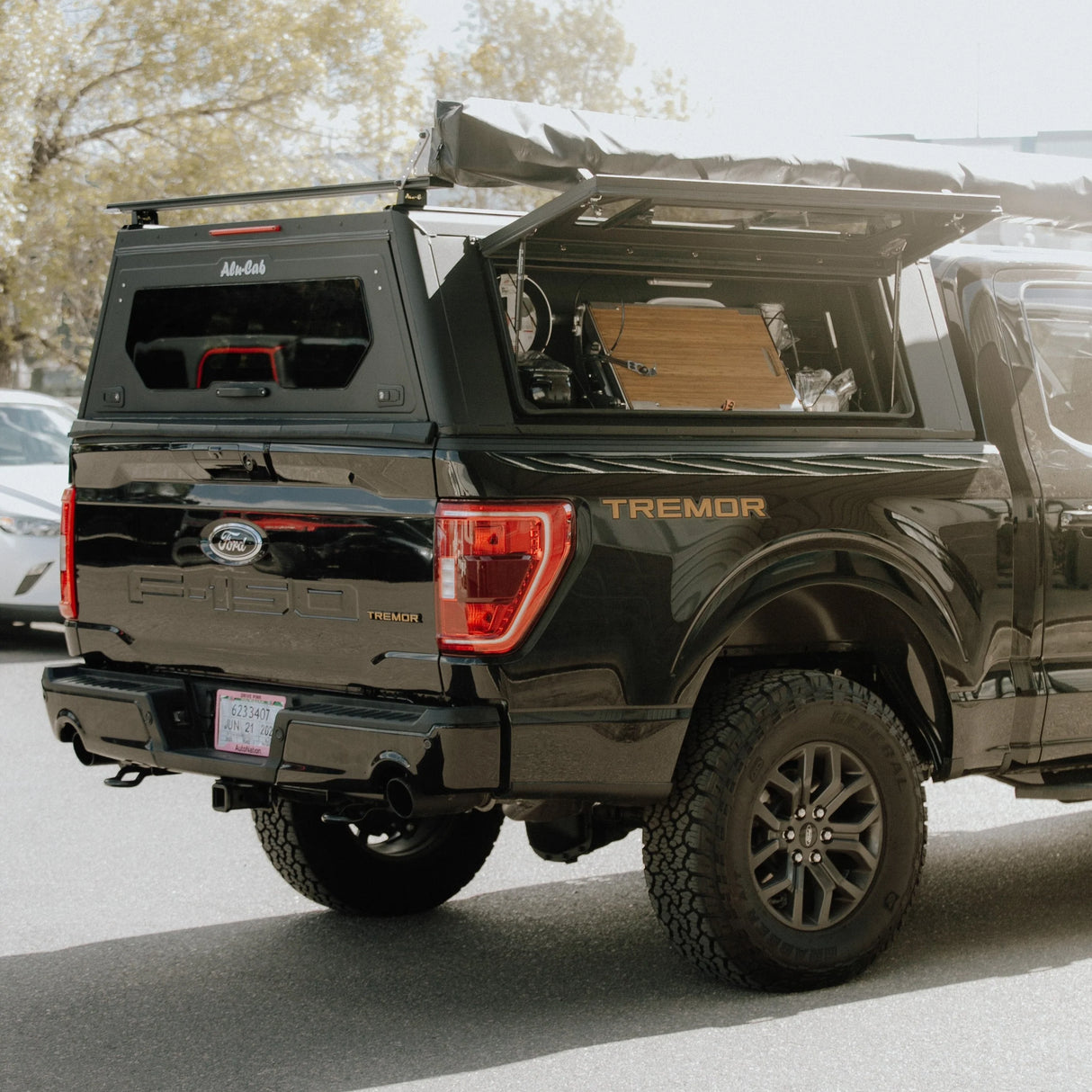 Alu-Cab ModCAP Camper | 2015+ Ford F-150 5.5' Bed