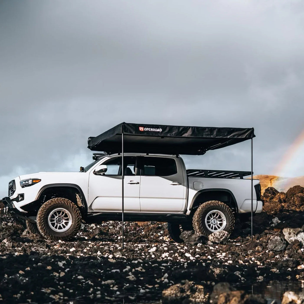 90 Degree Quick-Open Awning overland vehicle awning feature image 2