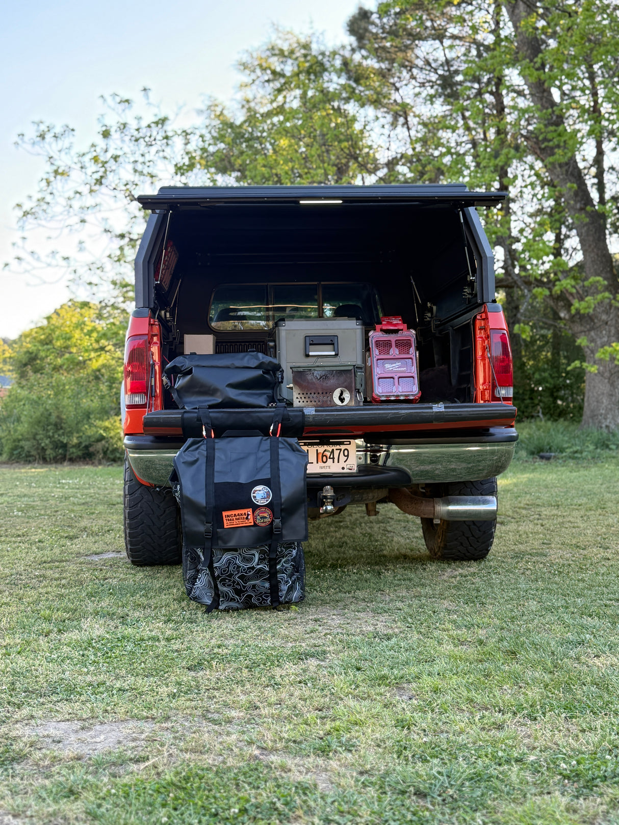 Overland spare tire tailgate bag 4.0