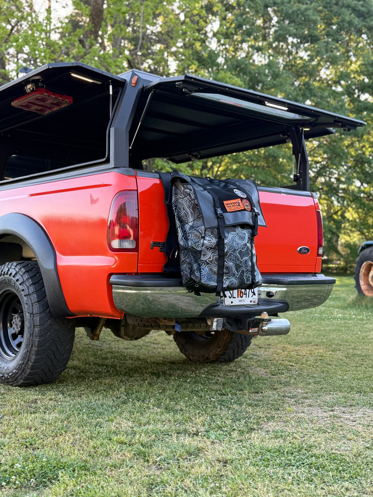 Overland spare tire tailgate bag 4.0