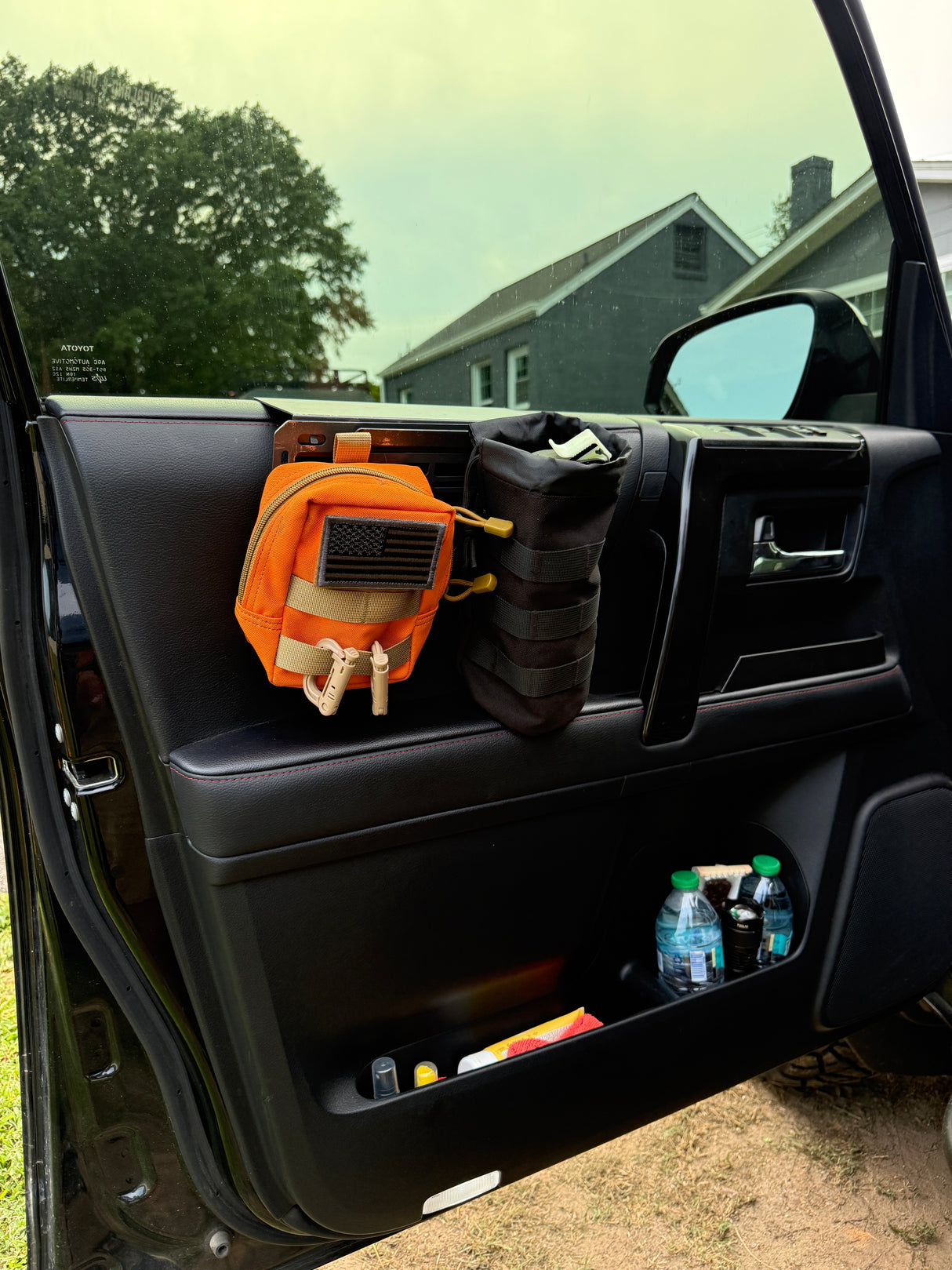 Inca4x4 MOLLE armrest with modular storage for overland vehicles