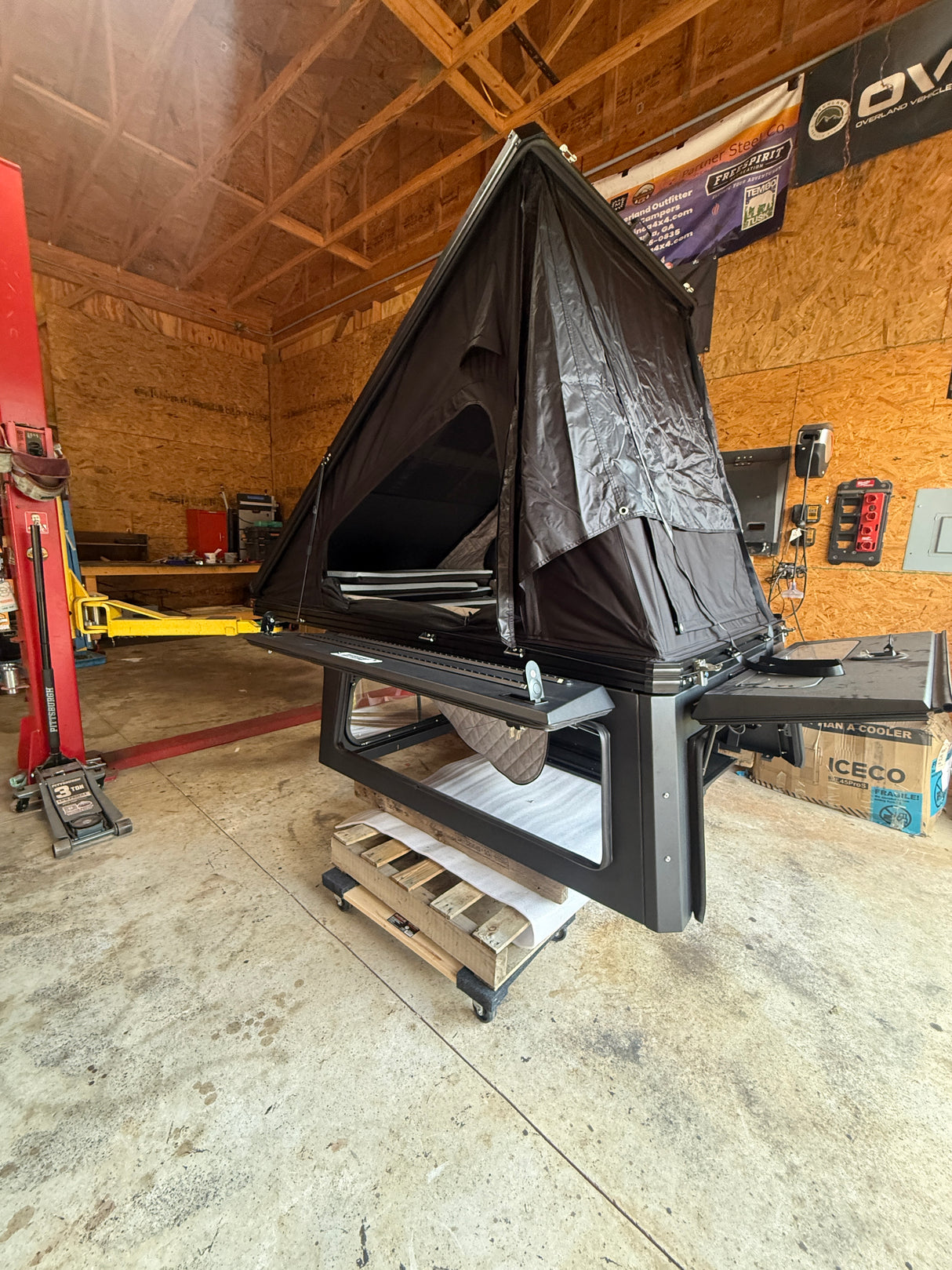 Inca4x4 Aluminum Pop-Up Camper – 2016–2023 Toyota Tacoma | Local Pickup