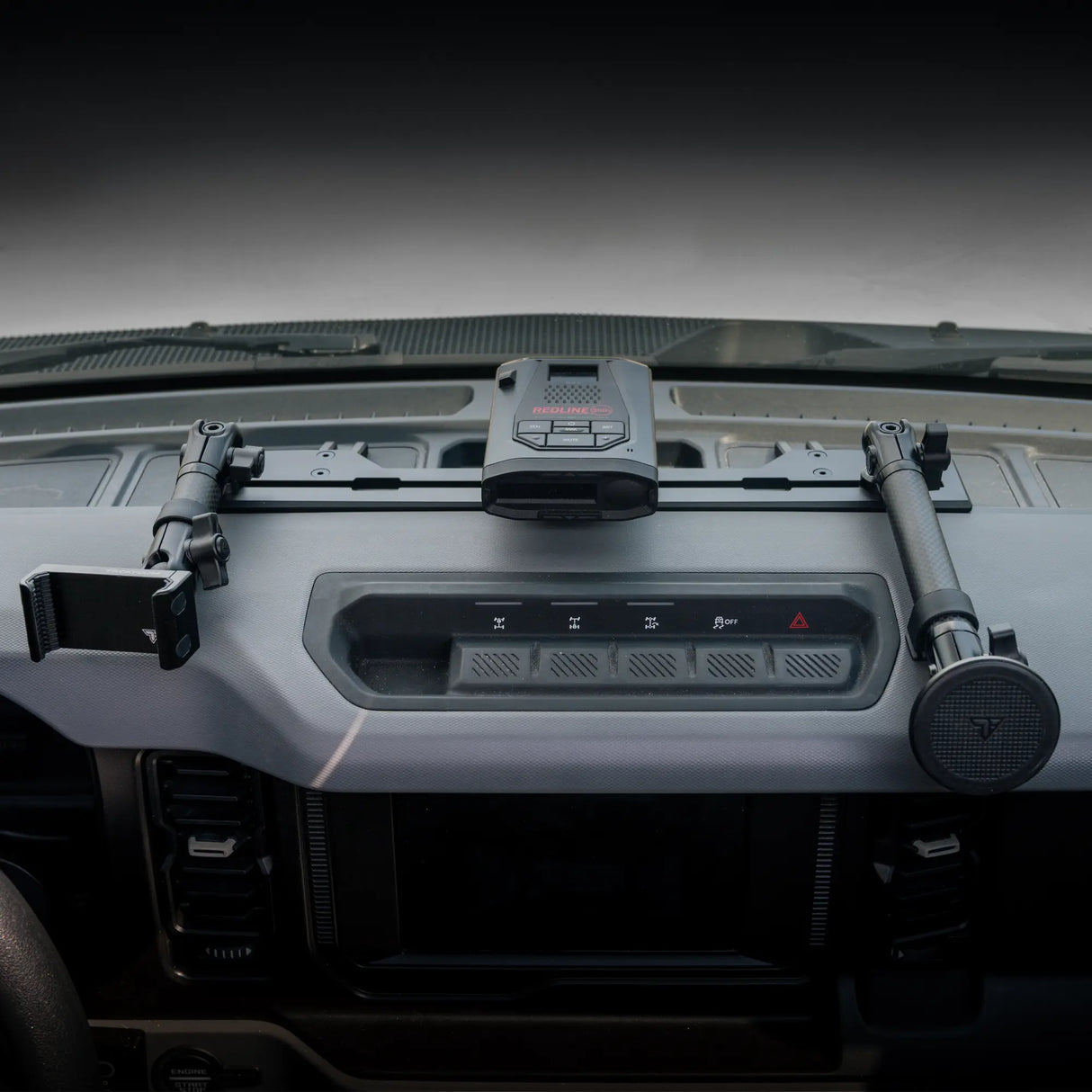 2021+ Ford Bronco & Bronco Raptor (Non-Sport) Tackform Slim Track Dash Bracket With Dual MagSafe Charging Phone Mounts