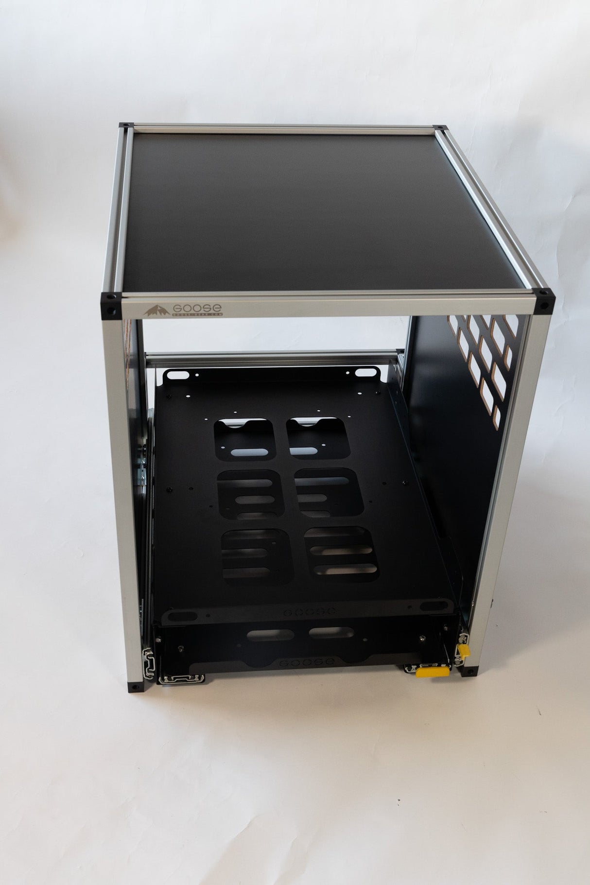 CampKitchen 2.51 - 25" Deep Module