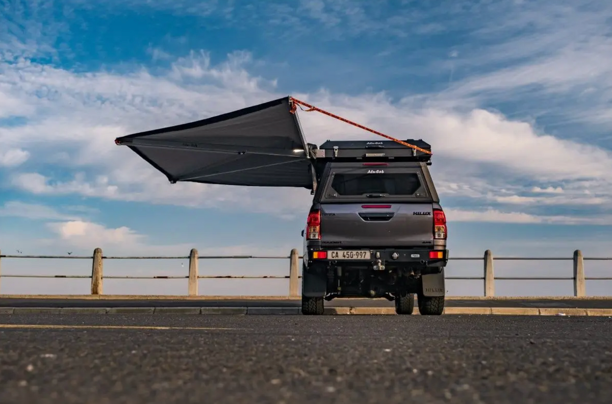 ALU-CAB 180° Shadow Awning LHS product detail photo 3