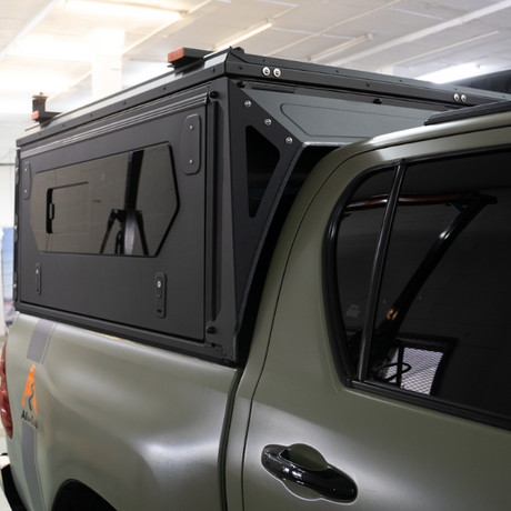 ALU-CAB ModCAP Canopy Front Filler for Gladiator product detail photo 2