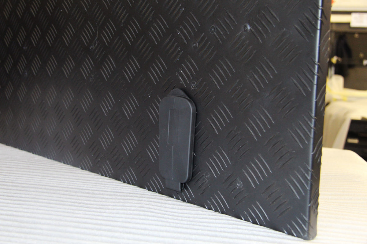 ALU-CAB Push Button Lock Cover product detail photo 3