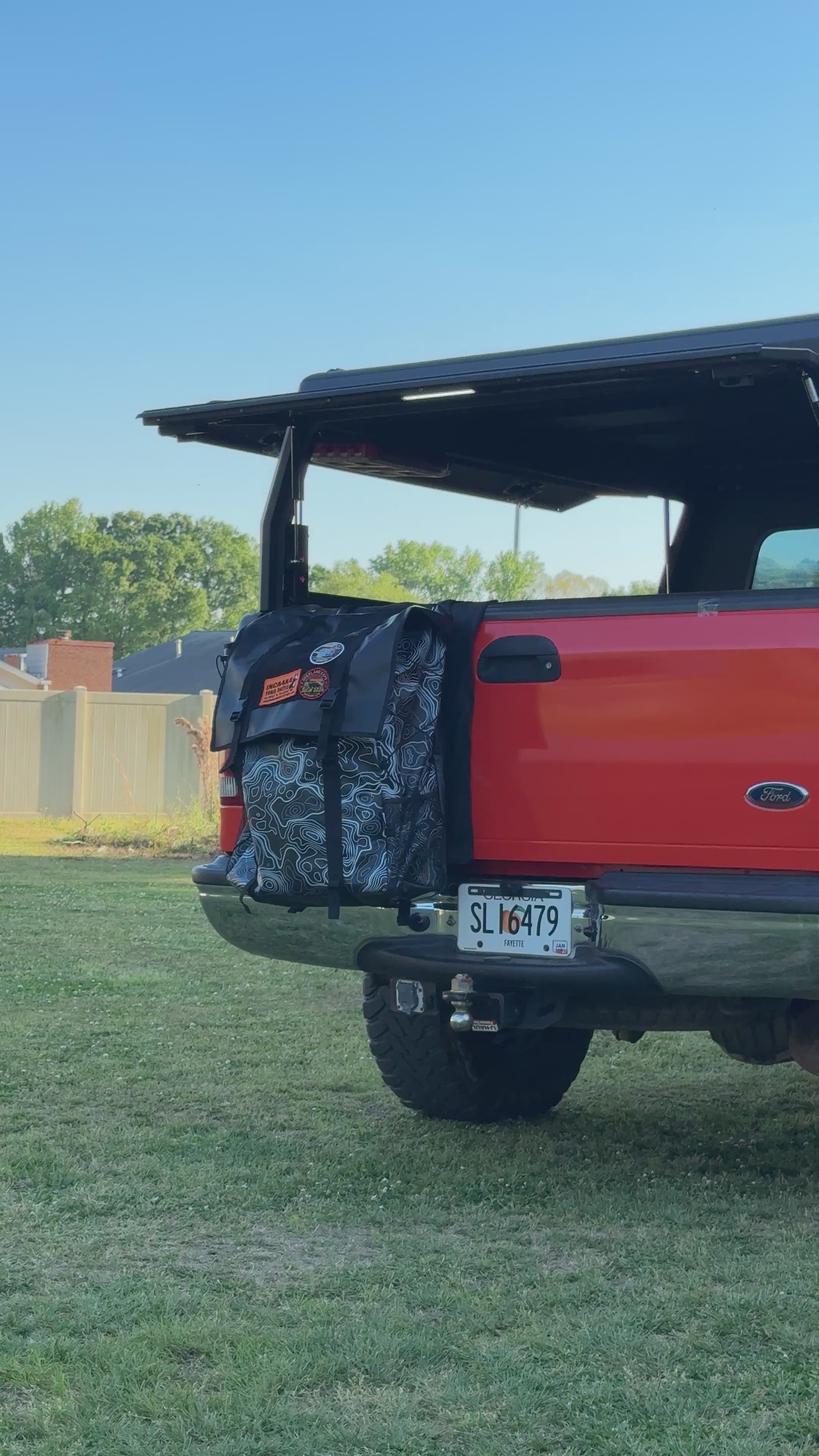 Gen 4 Overland spare tire tailgate bag | 3 compartments | No