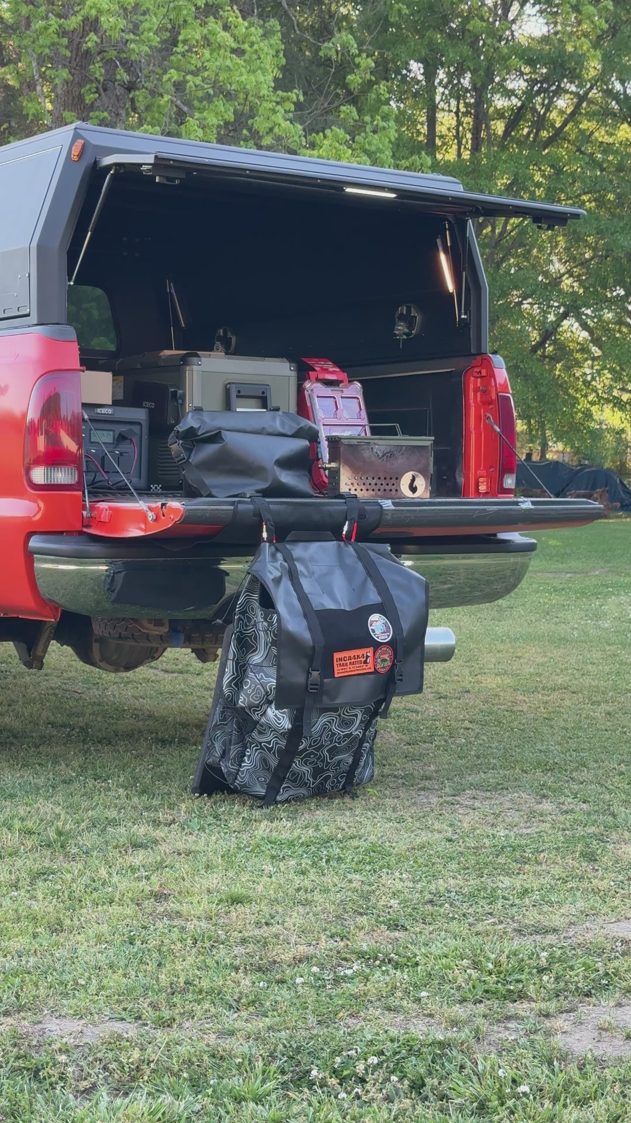 Gen 4 Overland spare tire tailgate bag | 3 compartments | No