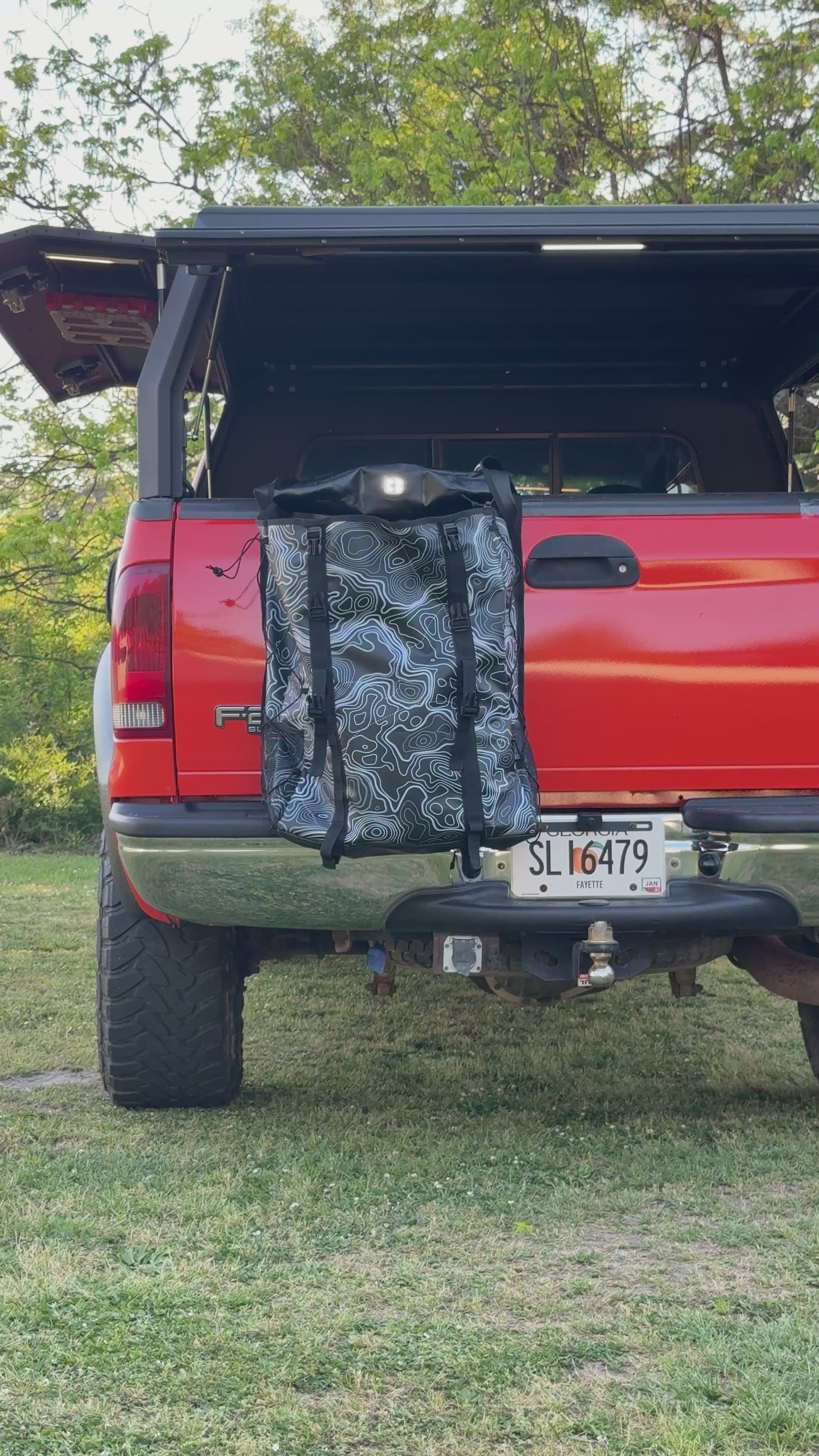 Gen 4 Overland spare tire tailgate bag | 3 compartments | No