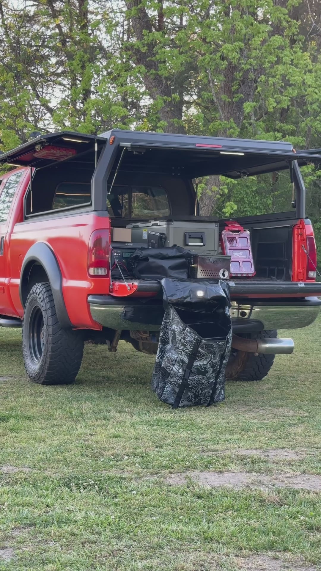 Overland spare tire tailgate bag 4.0